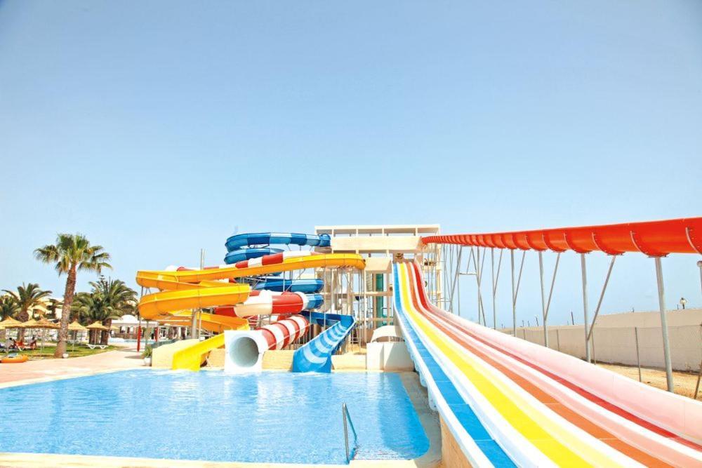 Aqi Venus Hotel 3*